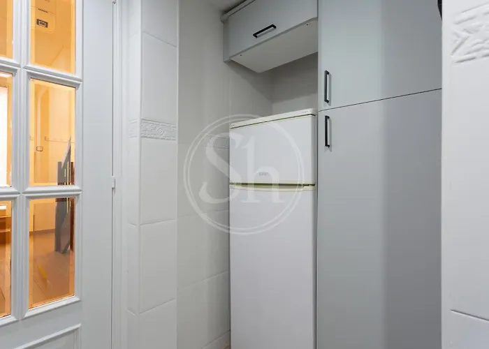 公寓 Practico Cerca De Estacion De Sants *